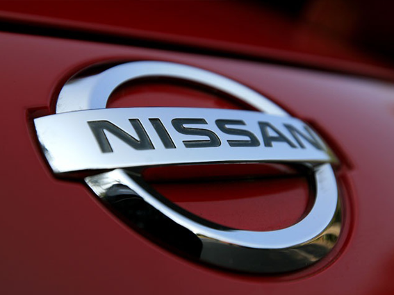 Ailerons & Becquets pour automobiles Nissan