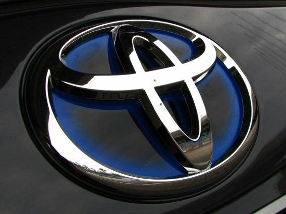 Ailerons & Becquets pour automobiles Toyota