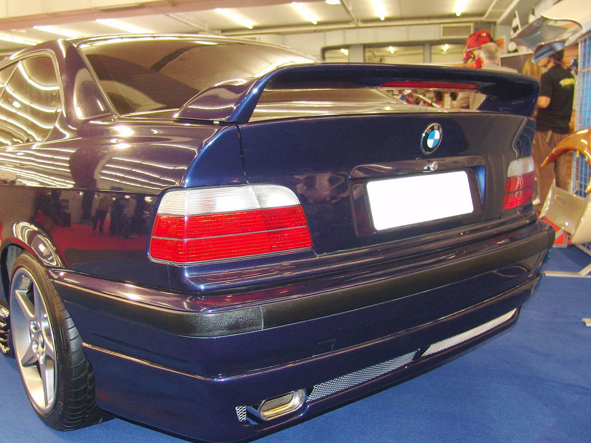 Aileron/ Becquet coffre Look M3 GT BMW serie 3 E36 berline coupé