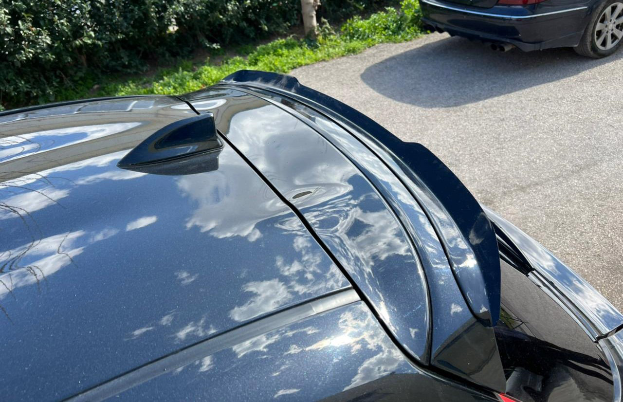 Rajout de pare-choc avant noir brillant adaptable sur Audi A3 8Y à partir  de 2020