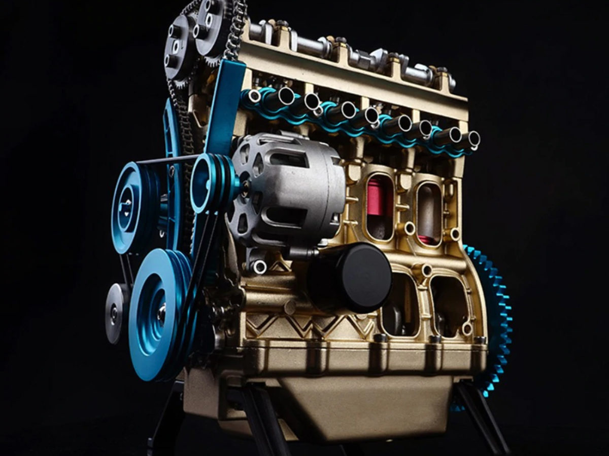 Regarder le montage en détail d'un vrai moteur V8 miniature , c